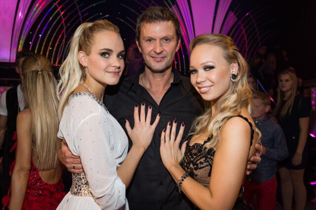 KLARE FOR FINALE: Linnéa Myhre, Roar Strand og Agnete Kristin Johnsen kjemper om seieren i årets «Skal vi danse»-finale. Foto: Tor Gunnar Berland / Stella Pictures KLARE FOR FINALE: Linnéa Myhre, Roar Strand og Agnete Kristin Johnsen kjemper om seieren i årets «Skal vi danse»-finale. Foto: Tor Gunnar Berland / Stella Pictures